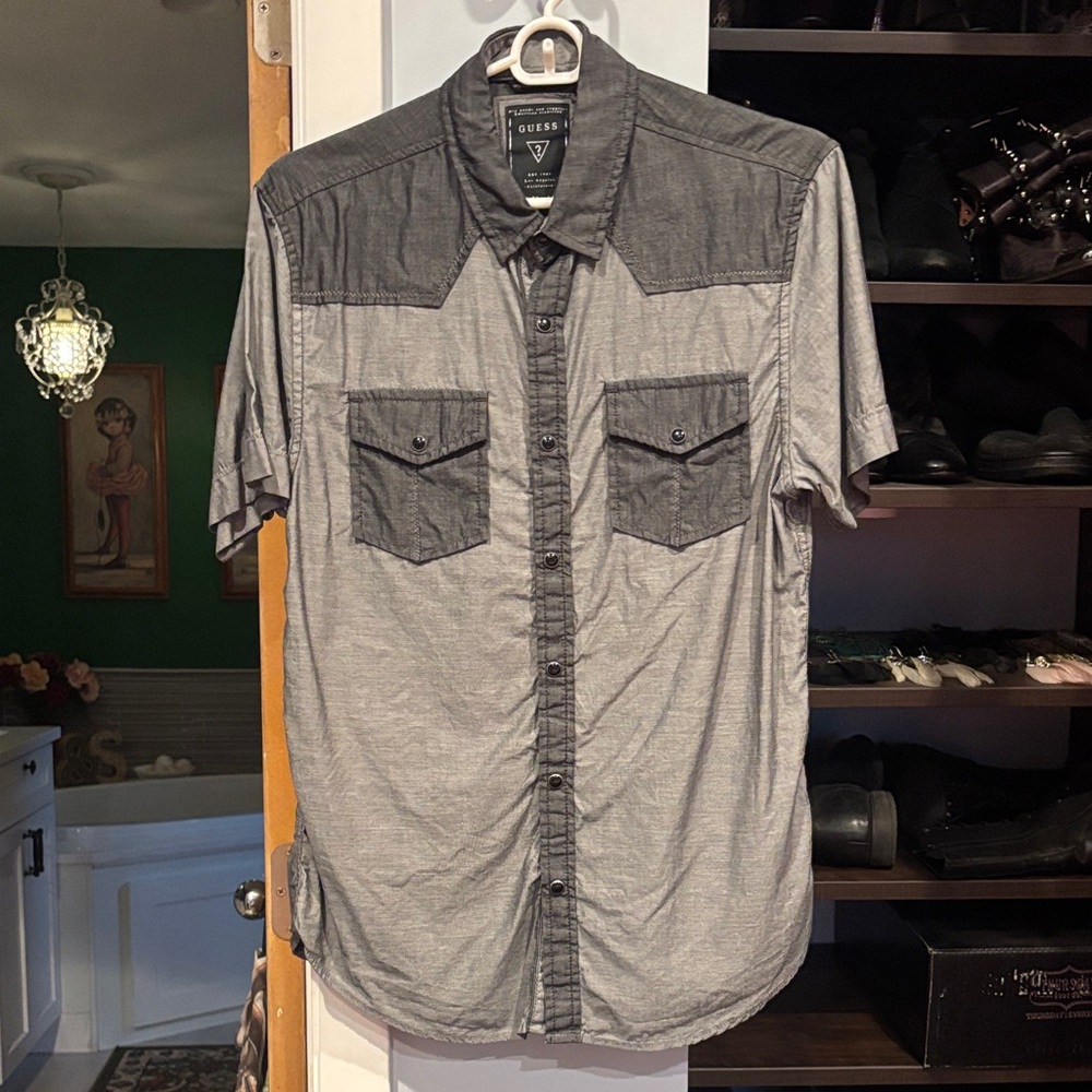 GUESS Men's Two-Tone Gray Button Down Western Shirt. Slim Fit Size XS